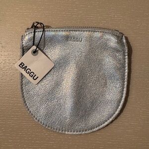 BAGGU Metallic Silver Pouch